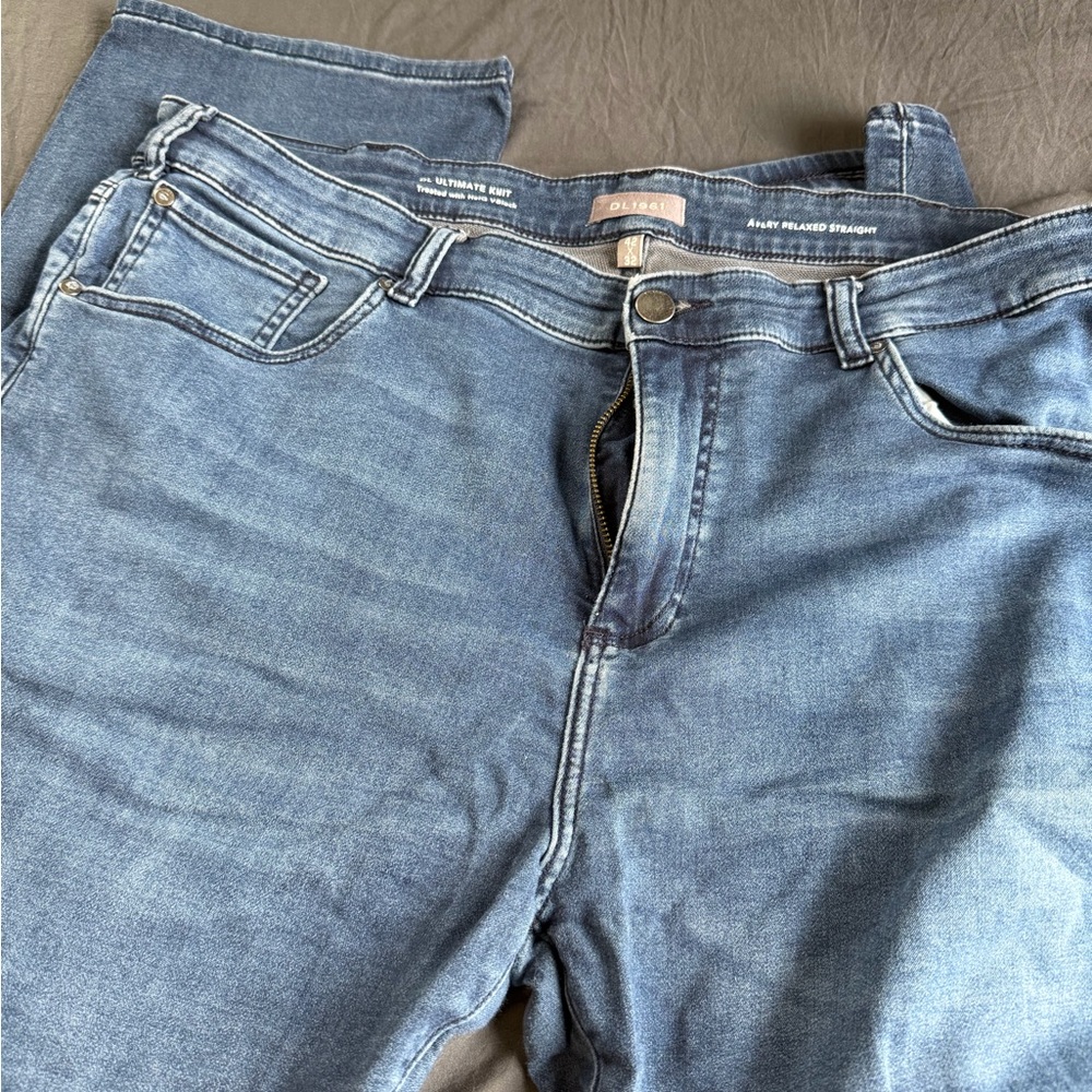DL1961 Men's Washed Blue Straight Leg Jeans